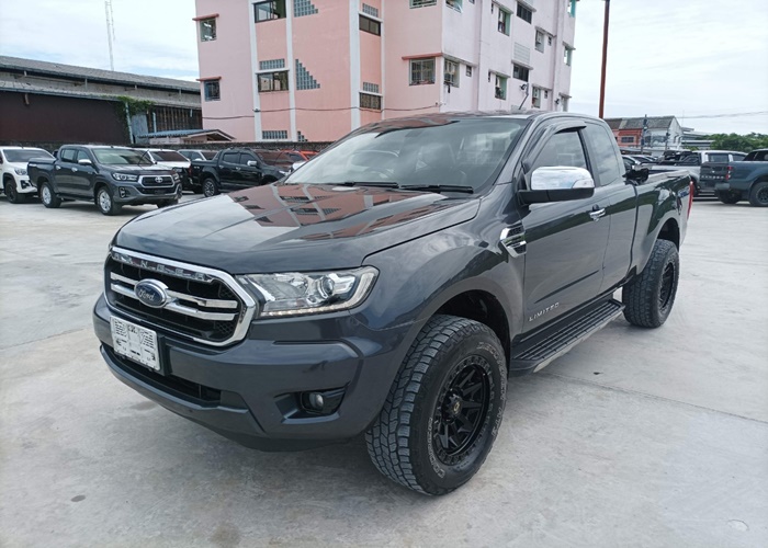 2019 FORD Hilux