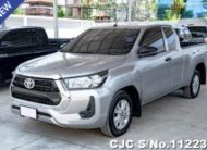 2022 Toyota Hilux / Revo